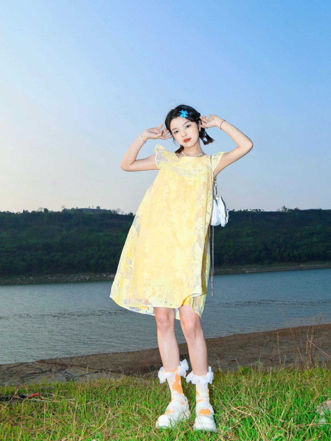 Yellow ruffled doll collar loose and thin dress women's spring style age-reducing sweet French high-end skirt