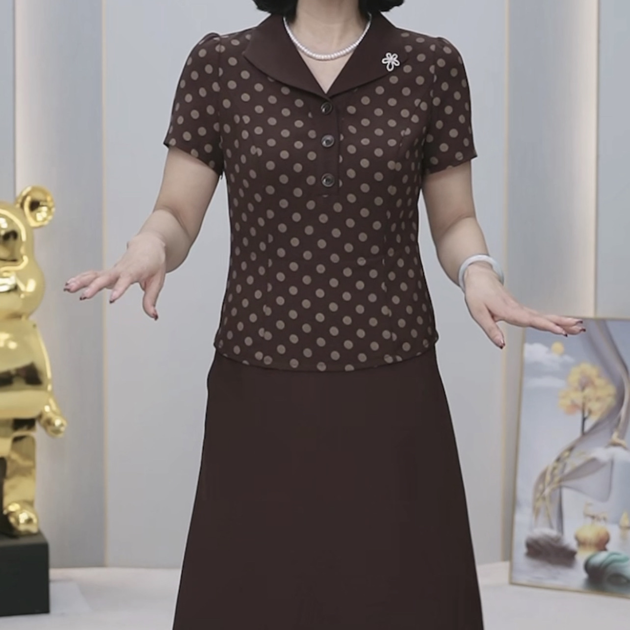 媽媽裝精紡高彈縐假兩件式連衣裙2023新款女裝夏季短袖修身極簡風