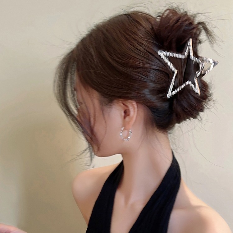 Korean simple five-pointed star clip for women's summer sweet and cool girls with small hair volume hair accessories half-tied hair shark clip on the back of the head