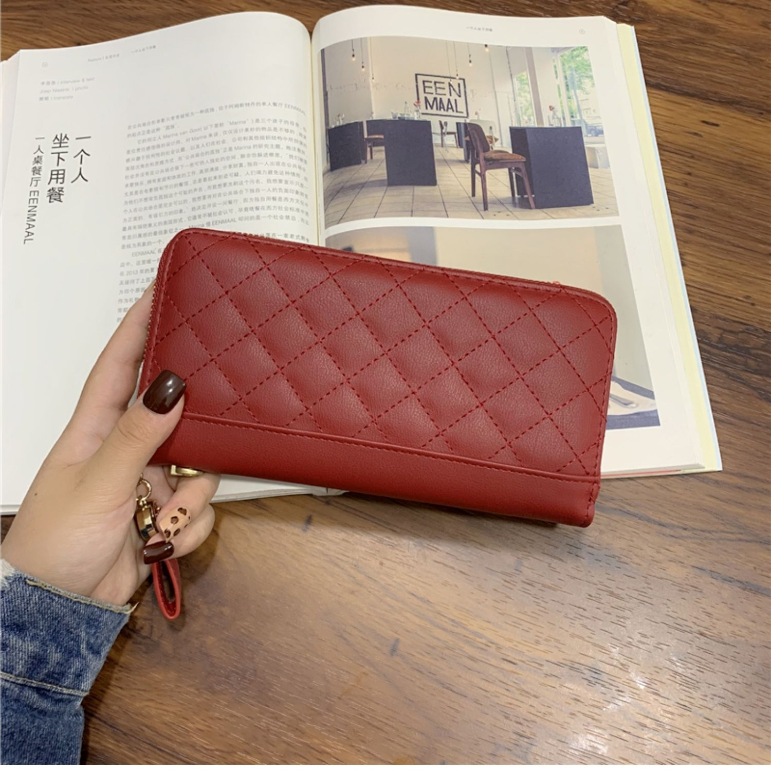 European and American small fragrance wallet women 2022 new Korean version all-match embroidered zipper clutch bag large capacity long wallet