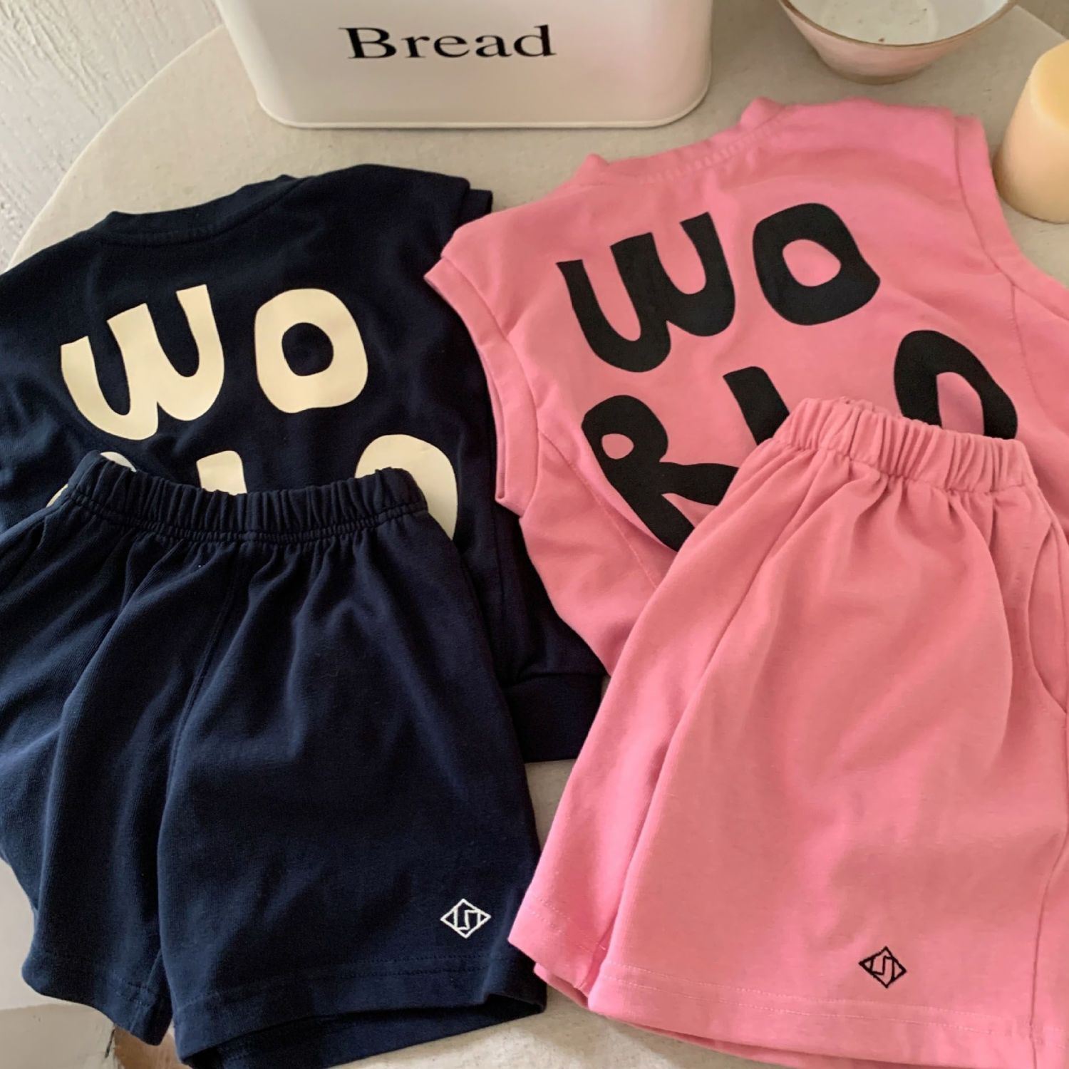 Summer new boys' suit children's Korean style casual loose solid color letter print sleeveless shorts sports suit