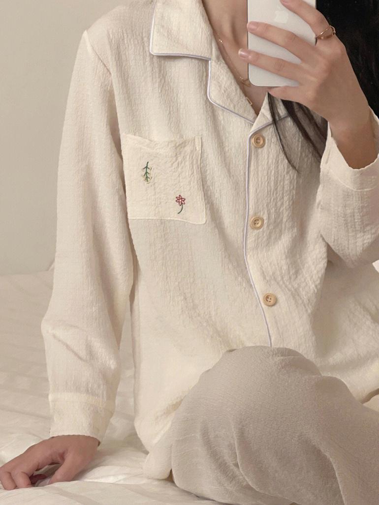 Ins style Korean version of bubble cotton embroidery spring and autumn pajamas women's new long-sleeved simple high-end home service suit