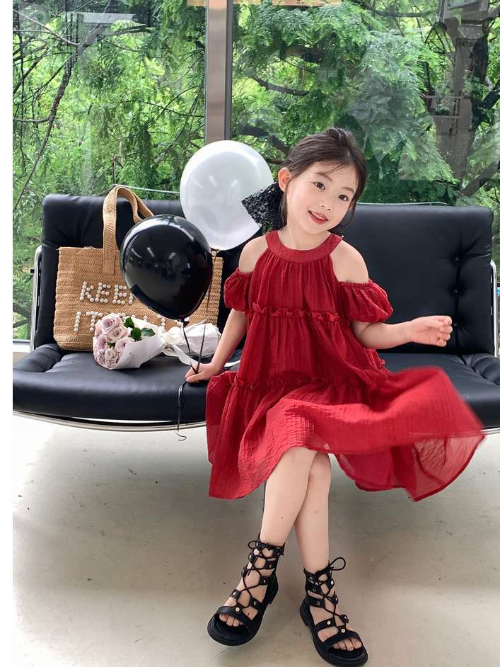 童裝女童連衣裙中小童2023新款夏季洋氣泡泡袖掛脖公主風裙子
