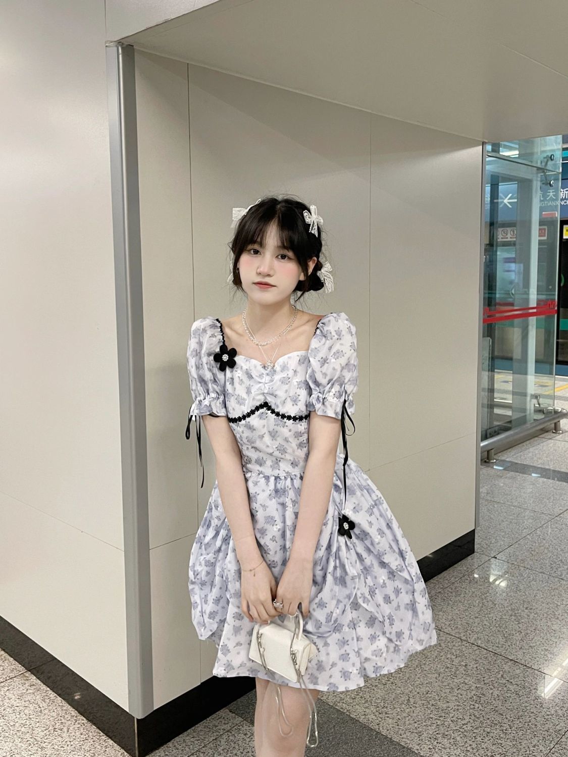Xiaoxiangfeng French retro dress with puff sleeves dress 2022 summer new light luxury square neck A-line skirt