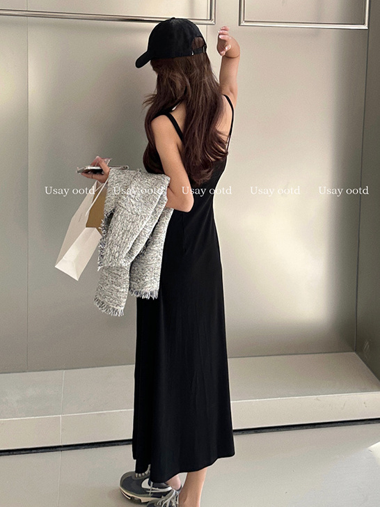 Xiaozi high-end pure-color pleated suspender dress  new temperament niche slim-fit slit waist skirt