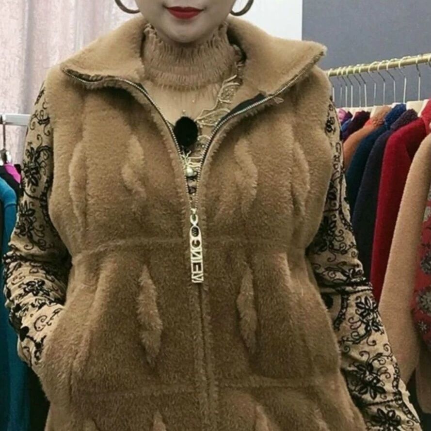 Golden mink velvet vest women's autumn and winter coat large size mother's waistcoat with vest short middle-aged and elderly loose waistcoat