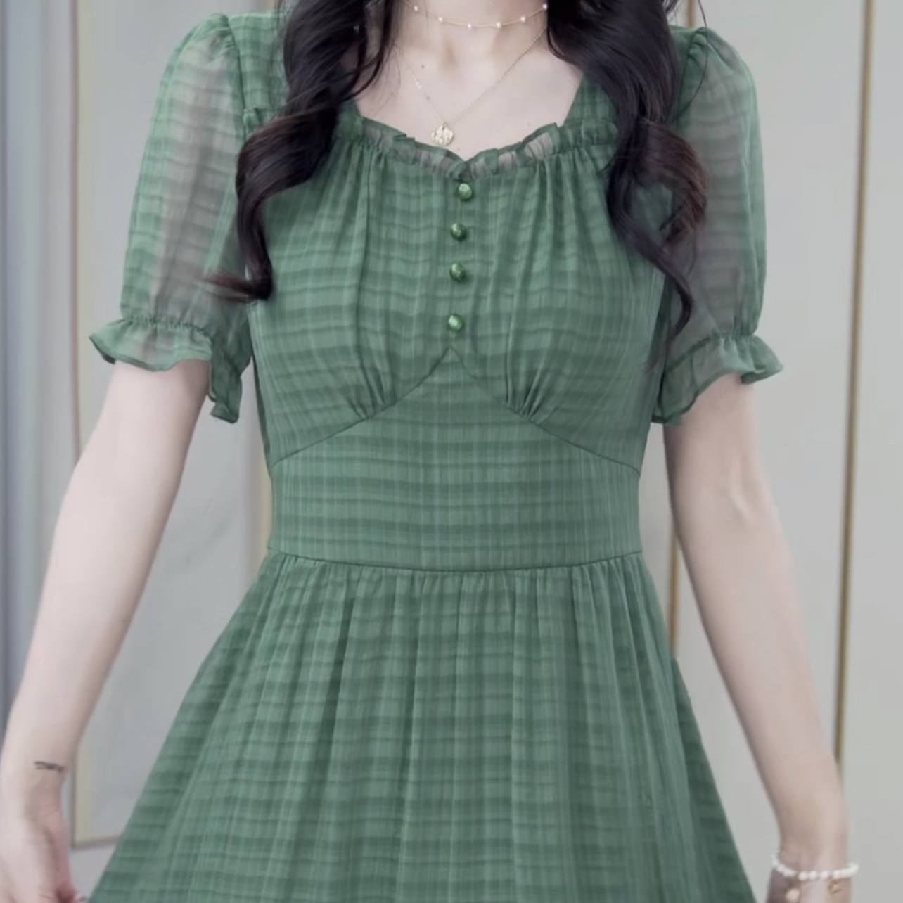 法式高檔輕羽絲連衣裙2023新款女裝夏季超仙收腰顯瘦名媛淑女裙子