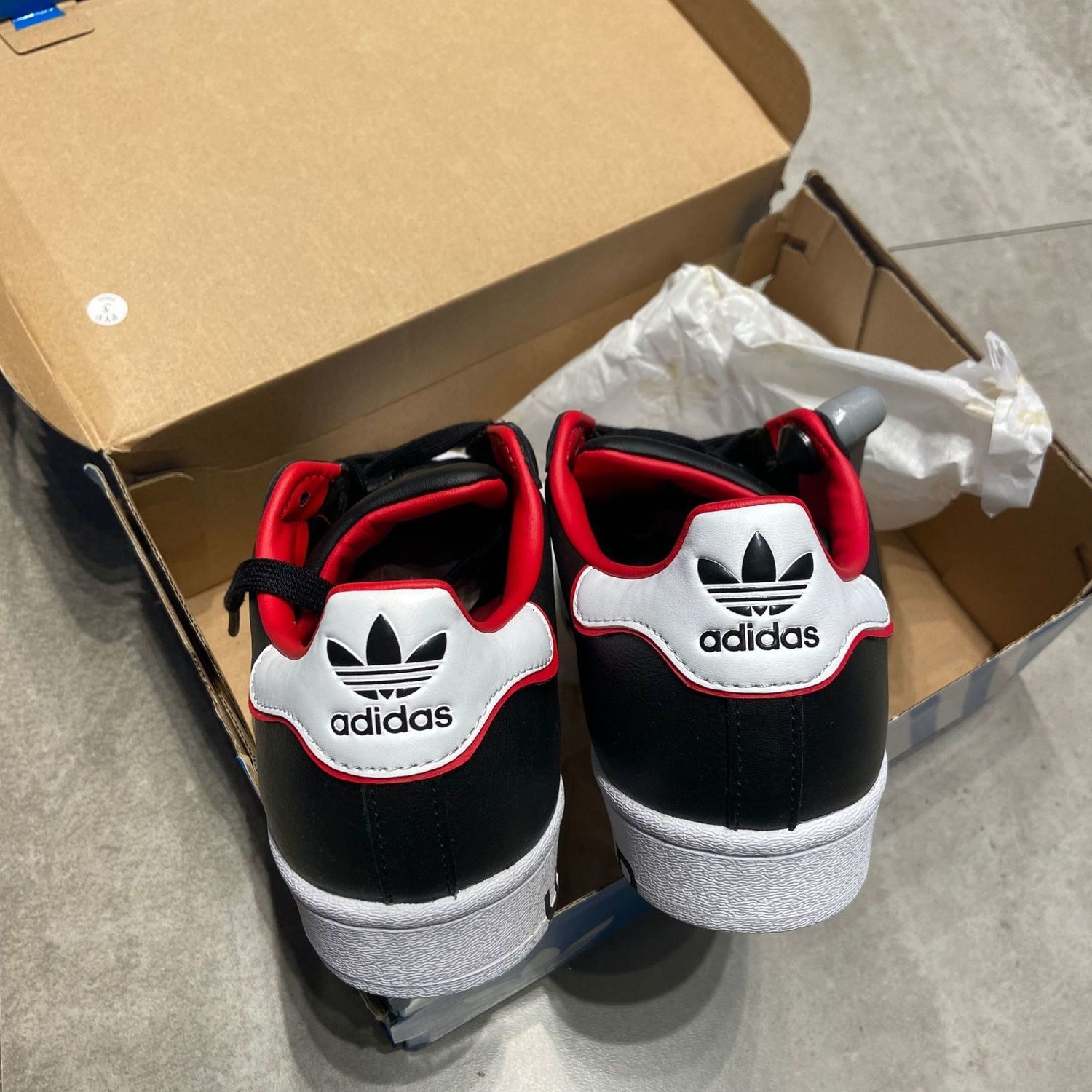 adidas 阿迪达斯 Originals Superstar 中性休闲运动鞋 FW6385