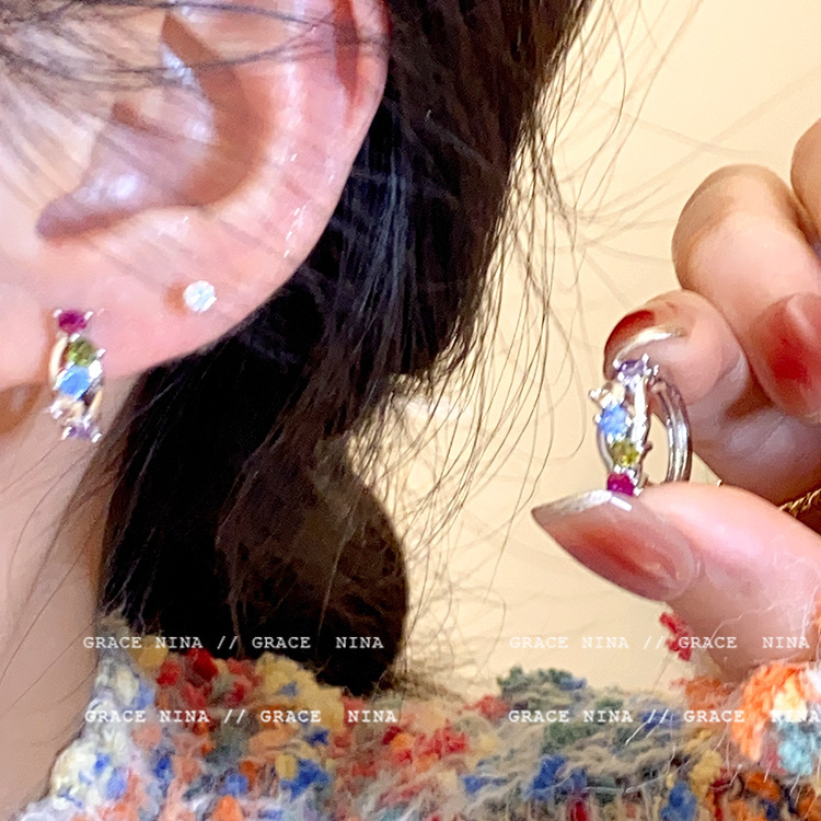 千禧辣妹~彩色鋯石耳環小巧精緻耳釘2023新款洋氣圈耳飾女高級感
