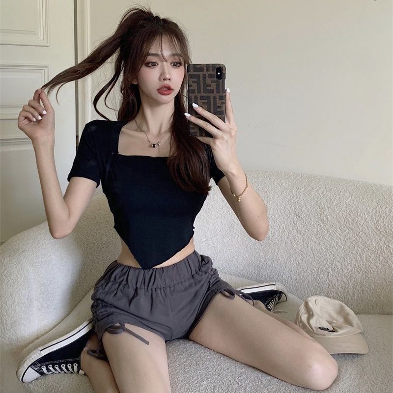 Sweet and spicy pure desire wind fake two-piece t-shirt ladies tight sexy irregular short waist square collar top summer