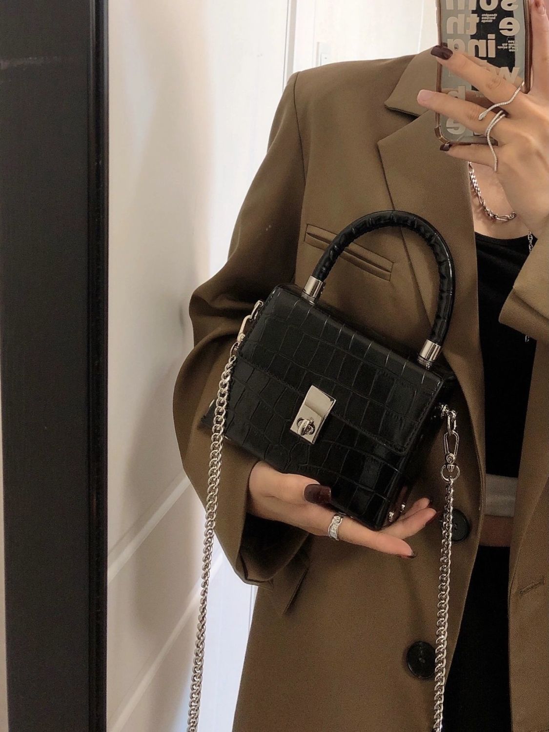 High-end temperament fashion crocodile pattern small square bag simple and versatile one-shoulder Messenger bag women's chain handbag