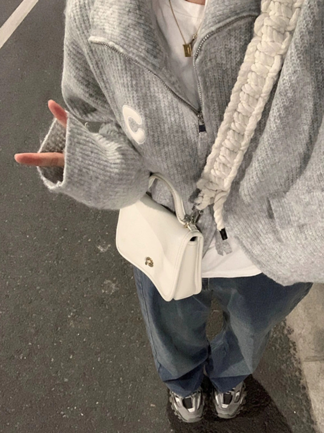2023早秋新款毛衣外套女春秋休閒百搭灰色開衫軟糯坑條針織上衣服