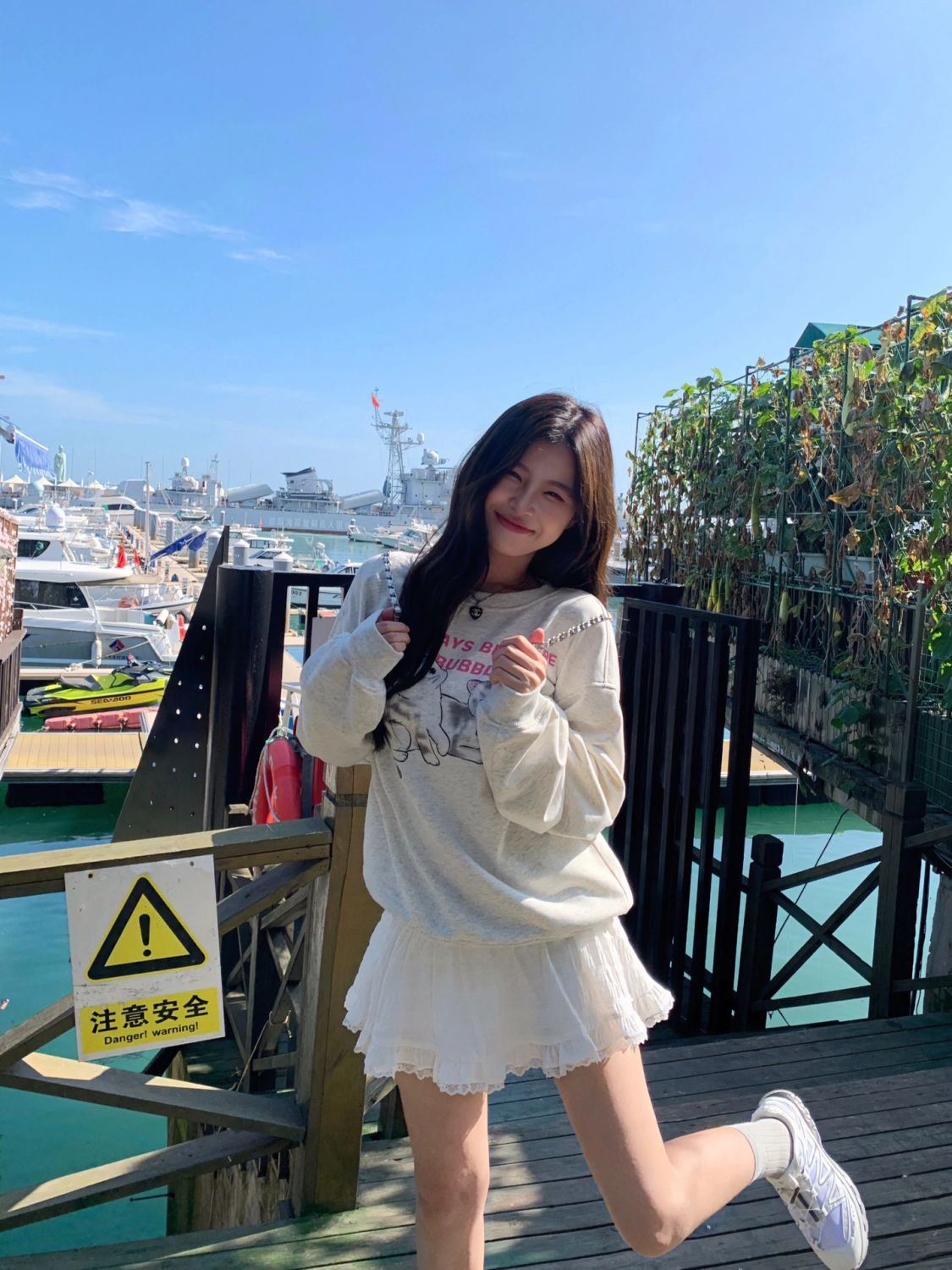 美式復古白灰色圓領衛衣女2023新款爆款ins慵懶風秋冬款加絨加厚