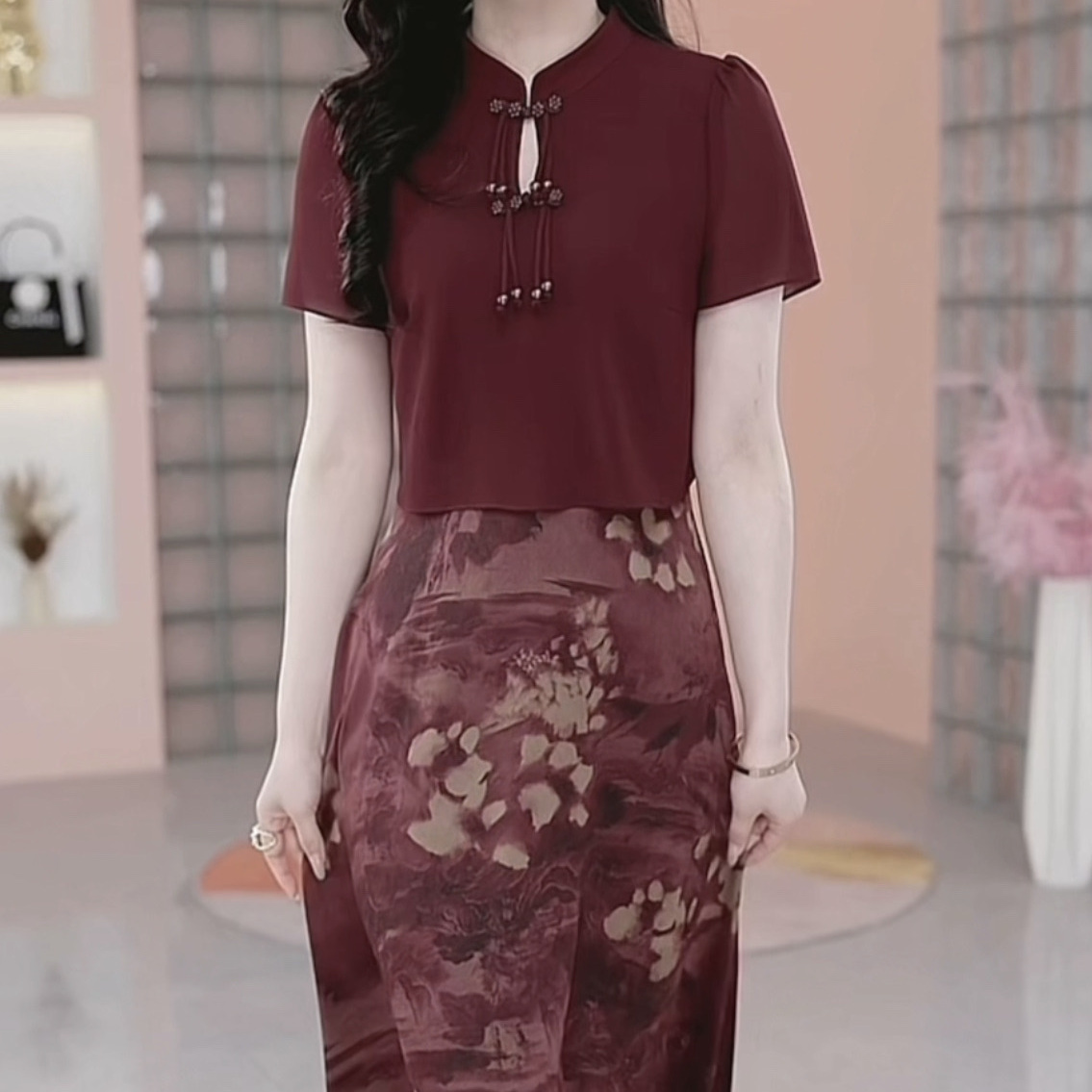 雲錦絲改良版旗袍連衣裙2023新款女夏季短袖高檔婚宴假兩件套裙子