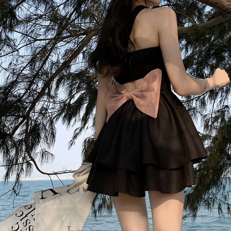 蝴蝶结挂脖抹胸连衣裙女黑色甜辣妹性感裙子夏季收腰气质蓬蓬短裙