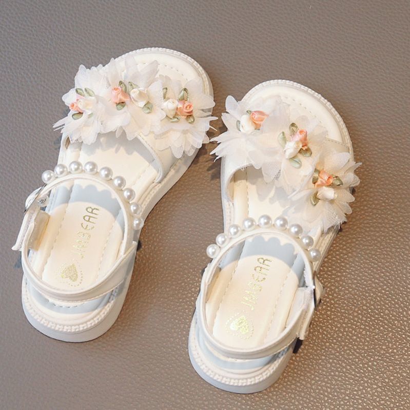 女童凉鞋2023夏季新款儿童珍珠花朵公主鞋小女孩中大童宝宝防滑鞋