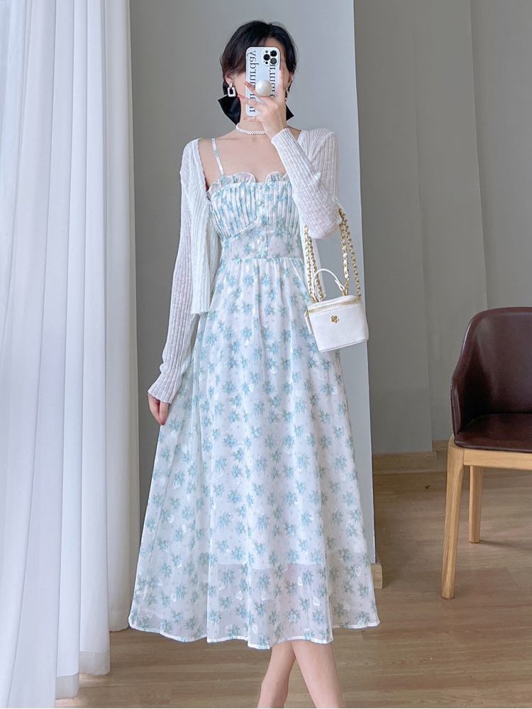 吊帶裙女2023夏季超仙茶歇法式初戀氣質長裙一字肩雪紡碎花連衣裙