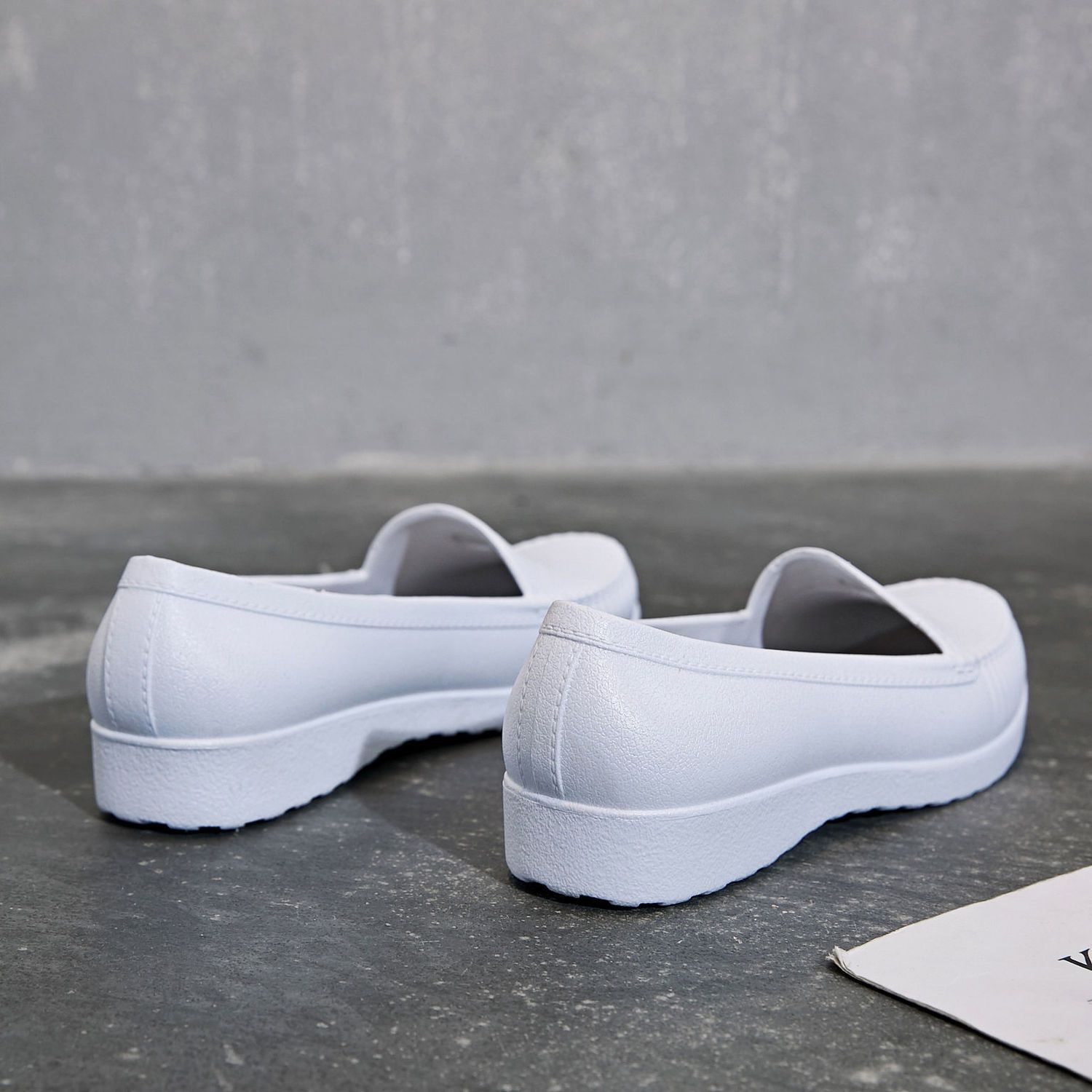 New fashion versatile Doudou shoes women's antiskid waterproof Korean lazy shoes plastic soft soled water shoes kitchen work shoes