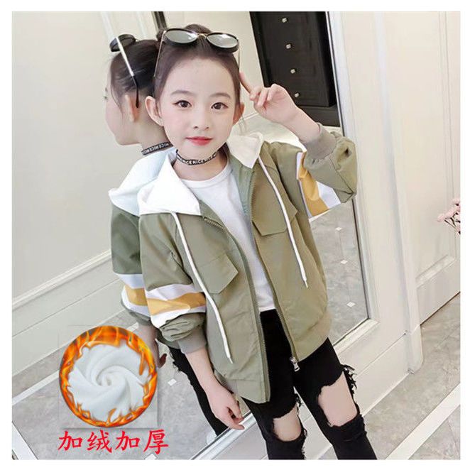 Girls' coat 2022 spring and autumn new primary school students wear soft and comfortable foreign style jacket middle and big children's Korean version of the top