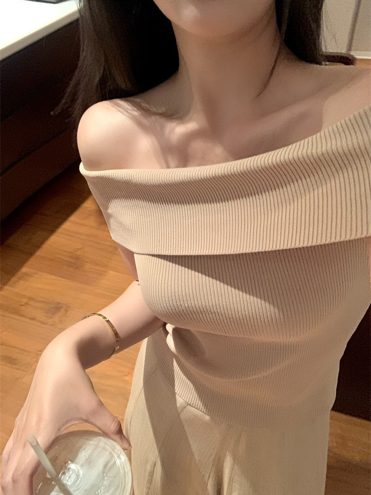 美鎖骨設計感一字肩t恤針織衫女夏薄款露肩修身顯瘦遮肚辣妹上衣
