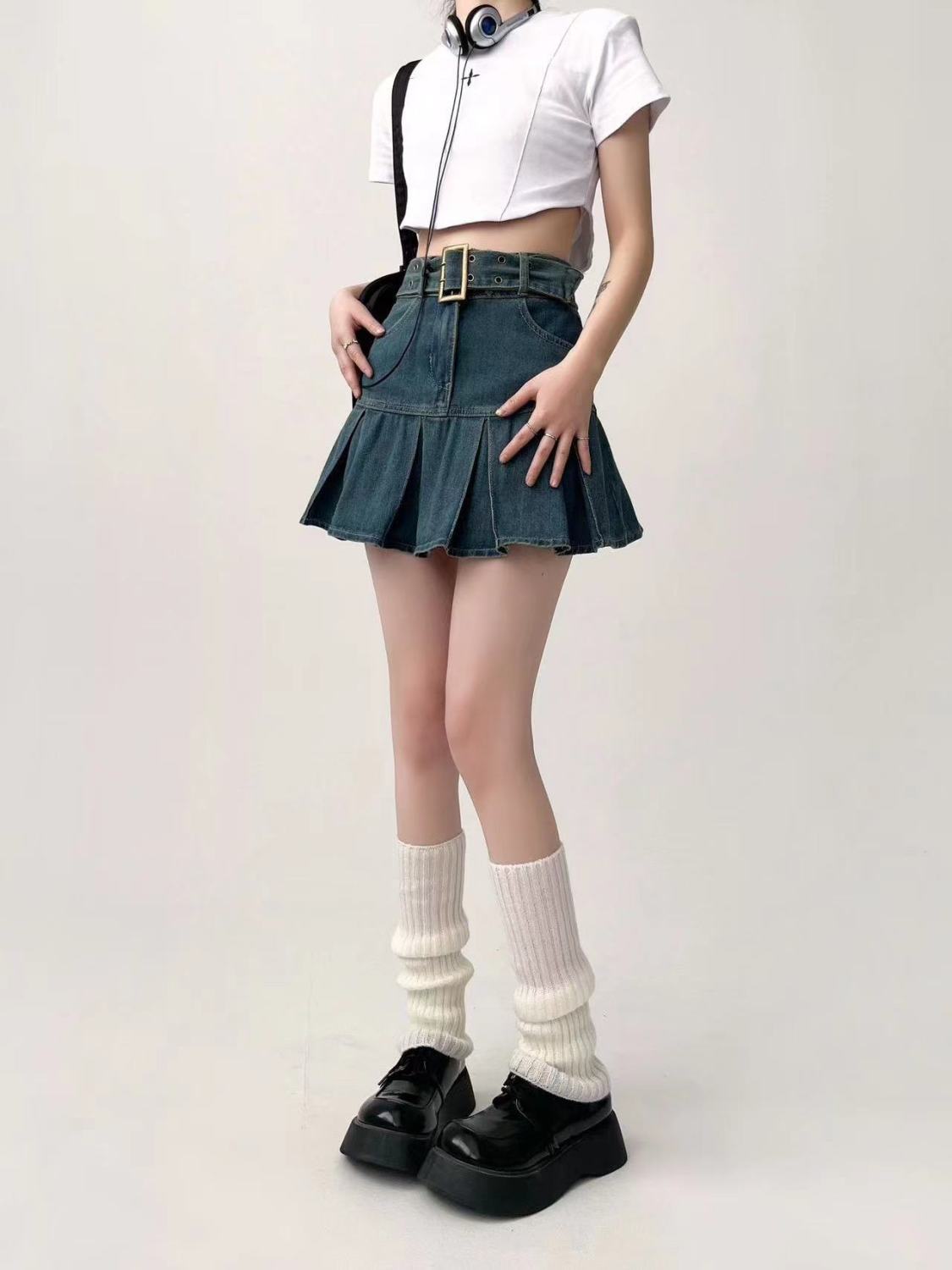 Design sense niche skirt babes retro denim skirt female small bag hip culottes a-line pleated skirt