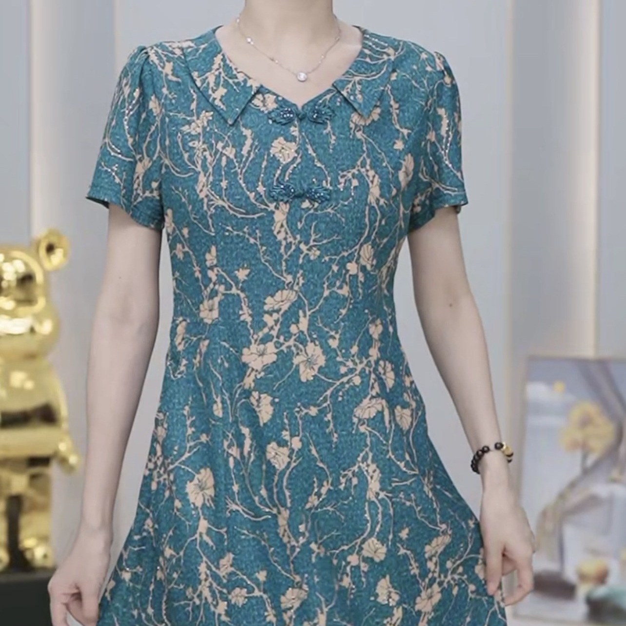 High-end Roman elastic pearl cotton improved cheongsam dress 2023 new mother dress noble ancient style skirt
