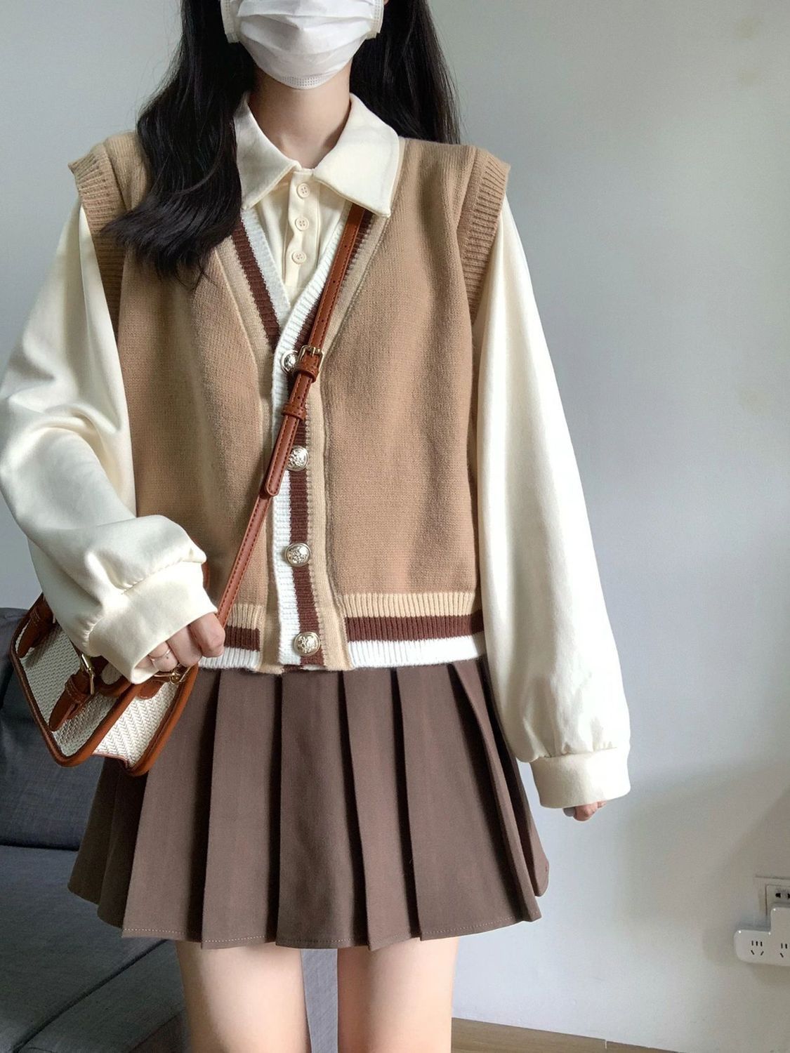 Three-piece suit spring and autumn French retro knitted sweater cardigan vest with Polo collar shirt women's pleated skirt