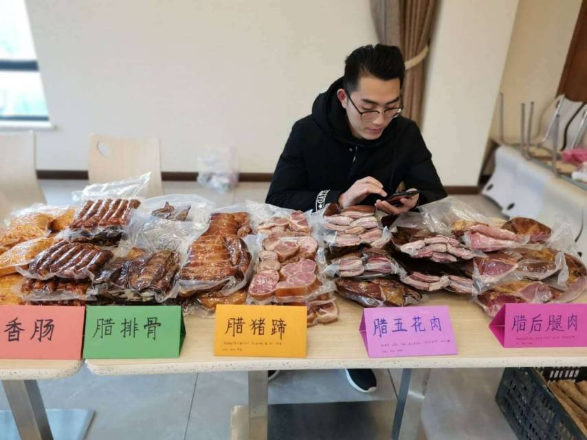 华仔【订阅我，有惊喜喔！】 介绍图