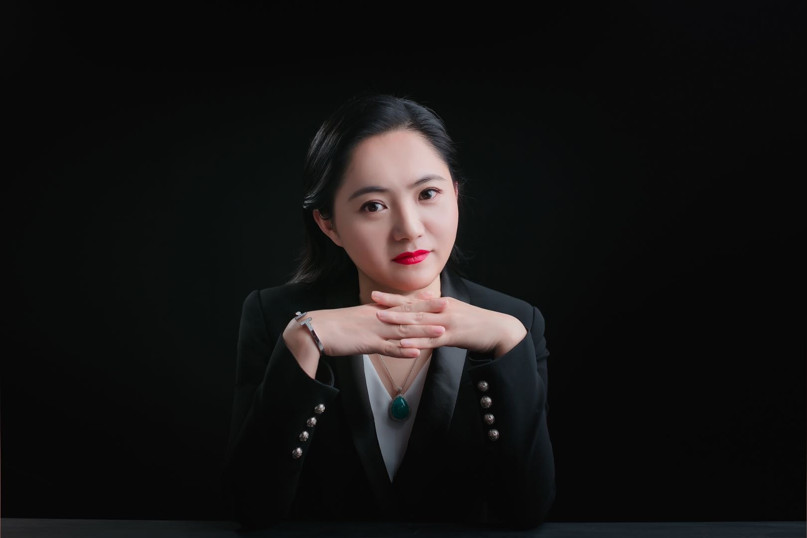 爱昵团🌹（请订阅我） 介绍图